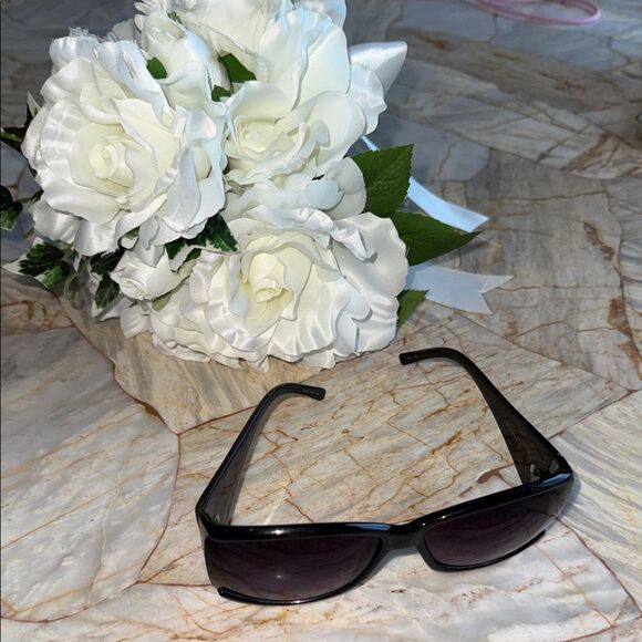 Jones New York Black Sunglasses main image 10